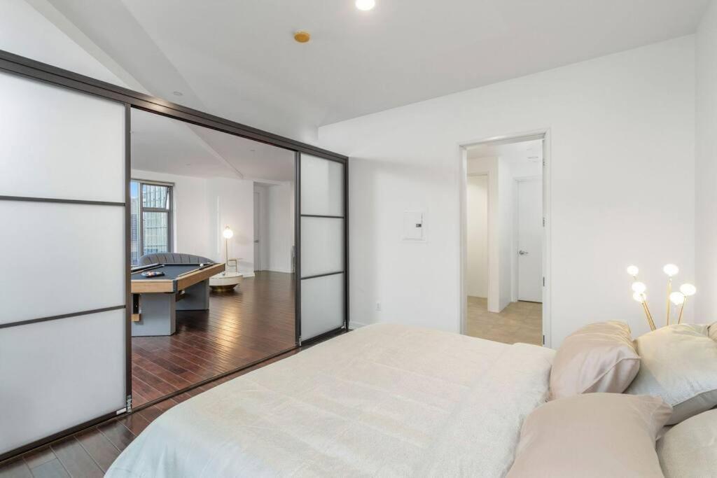 Downtown La With The Breathtaking View 2 Bedrooms And Parking Space